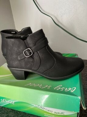 Easy Street ankle boot 8.5 wide